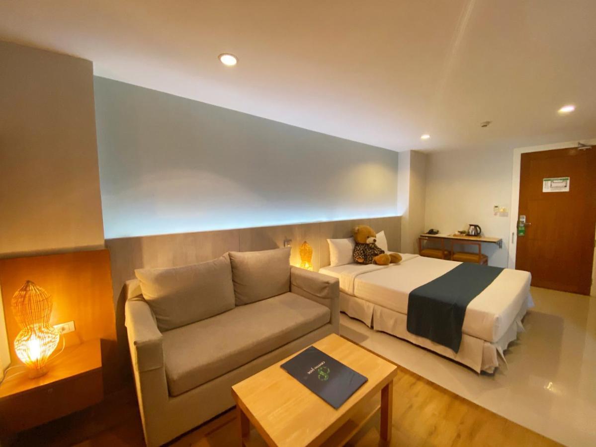Crystal Jade Hotel Rayong Exterior photo
