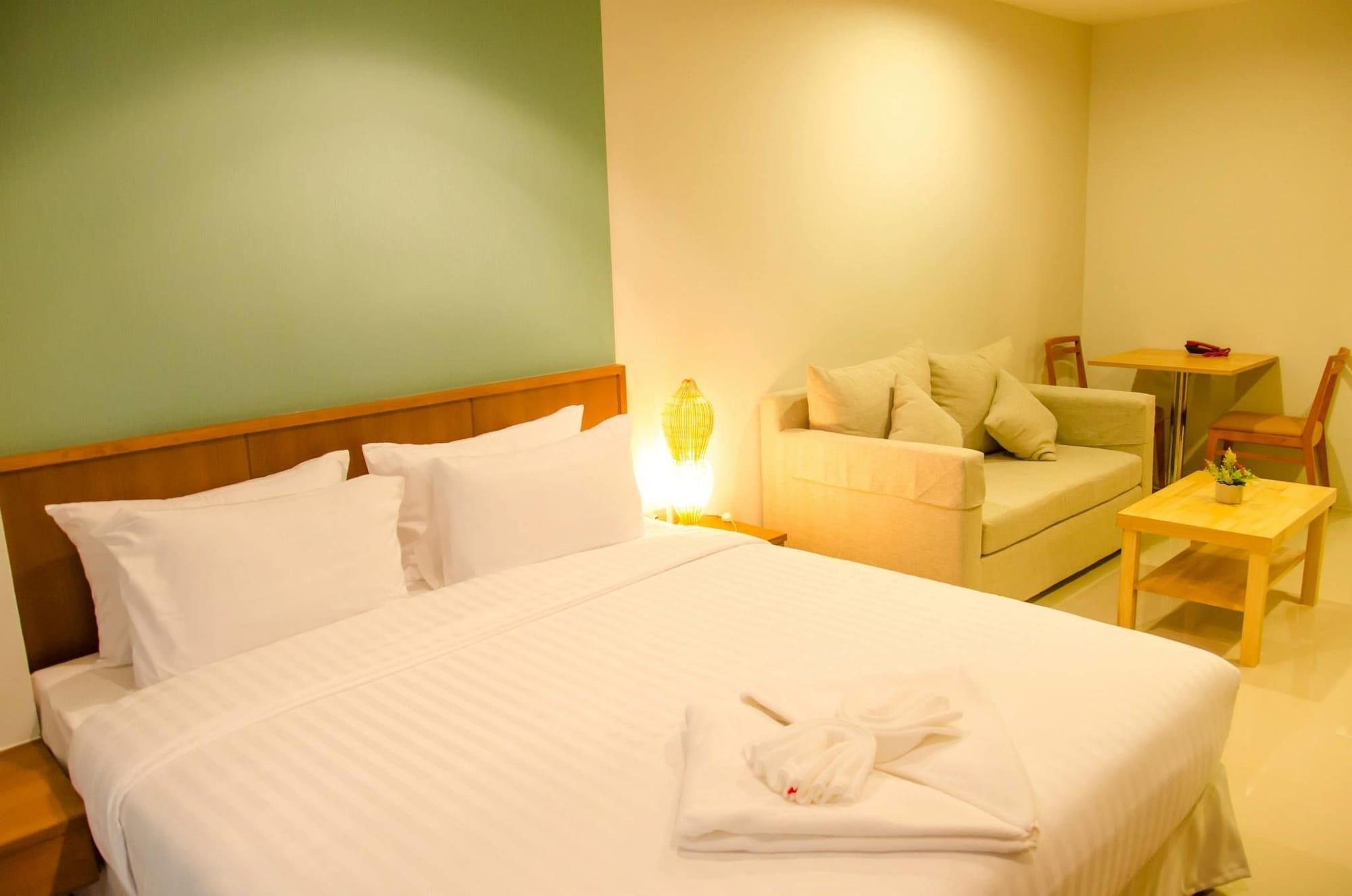 Crystal Jade Hotel Rayong Exterior photo