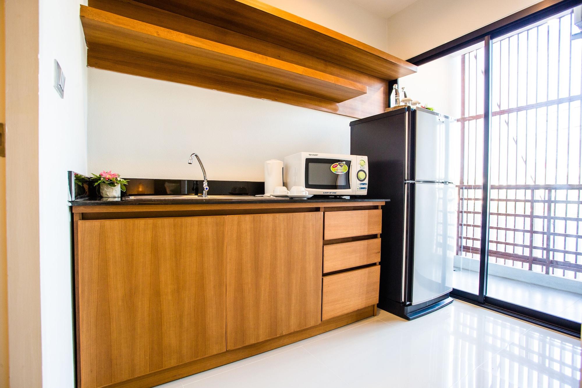 Crystal Jade Hotel Rayong Exterior photo